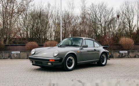 保时捷911历代车型有何变化？哪些经典元素得以保留？