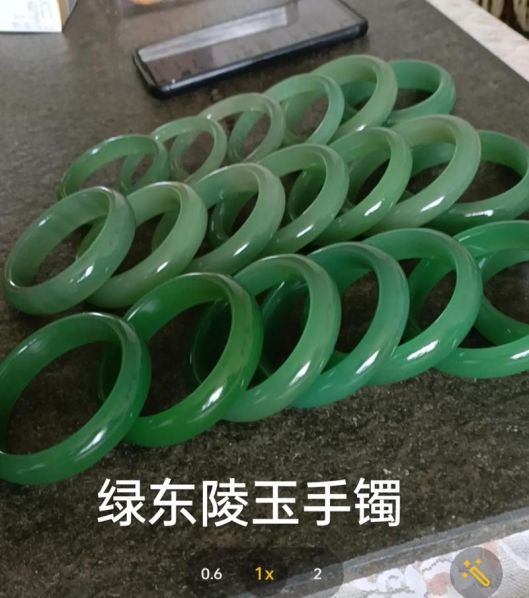 翡翠和东陵玉的区别 东陵玉手镯多少钱一个