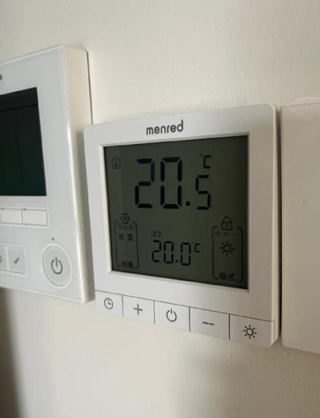 地暖温控器调节正确的方法是 地暖温控器怎么设置